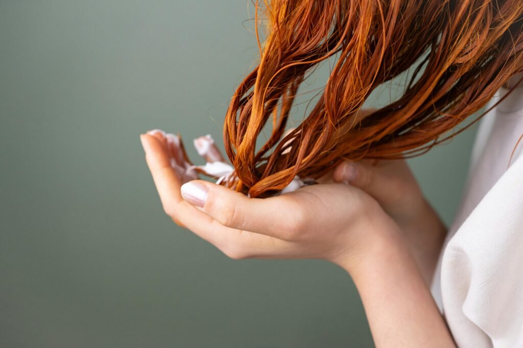 Repairing damaged hair