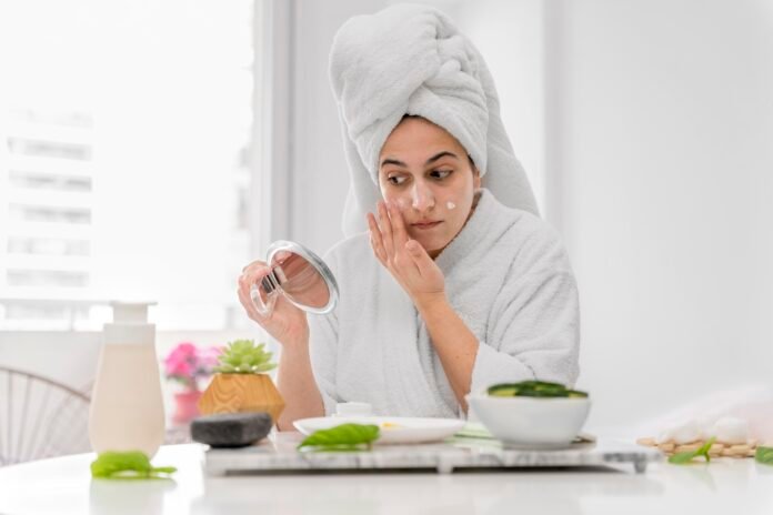 5 Minutes to Radiance: A Simple Morning Skincare Routine for Natural Glowing Skin